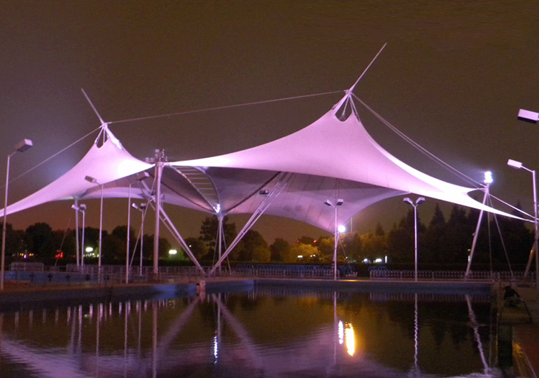 �����������̰���